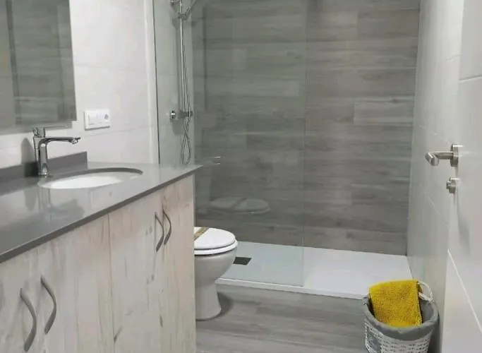 Crypsso E Iris * O Grove